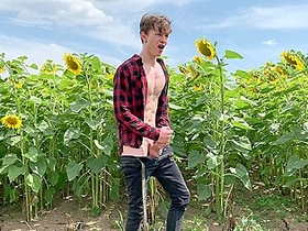 Hot Handjob Outdoor & Cum Hard /perfect Body / Big Dick 23cm